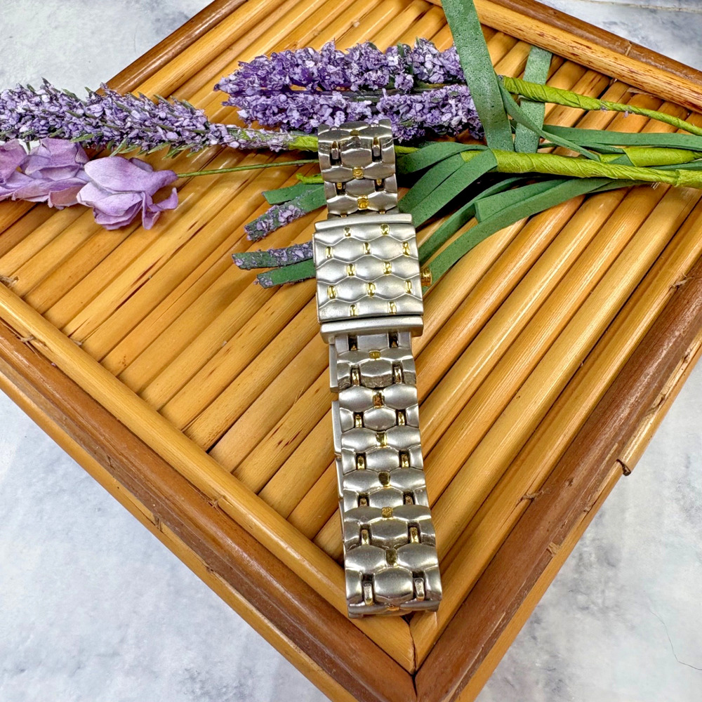 Bijoux Turner Swiss Movt Peekaboo Hidden Face Pearl Dial Pop Open Bracelet Watch